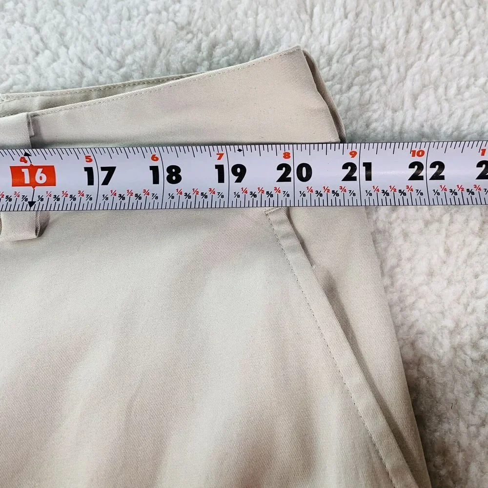 NikeGolf Mens Size‎ 40 Shorts Dri Fit Style FA1204HKC Polyester Tan
